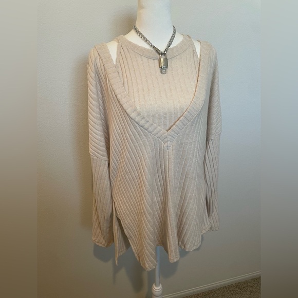 Beige Ribbed Soft Sleeveless Top 2 Piece - Picture 6 of 8